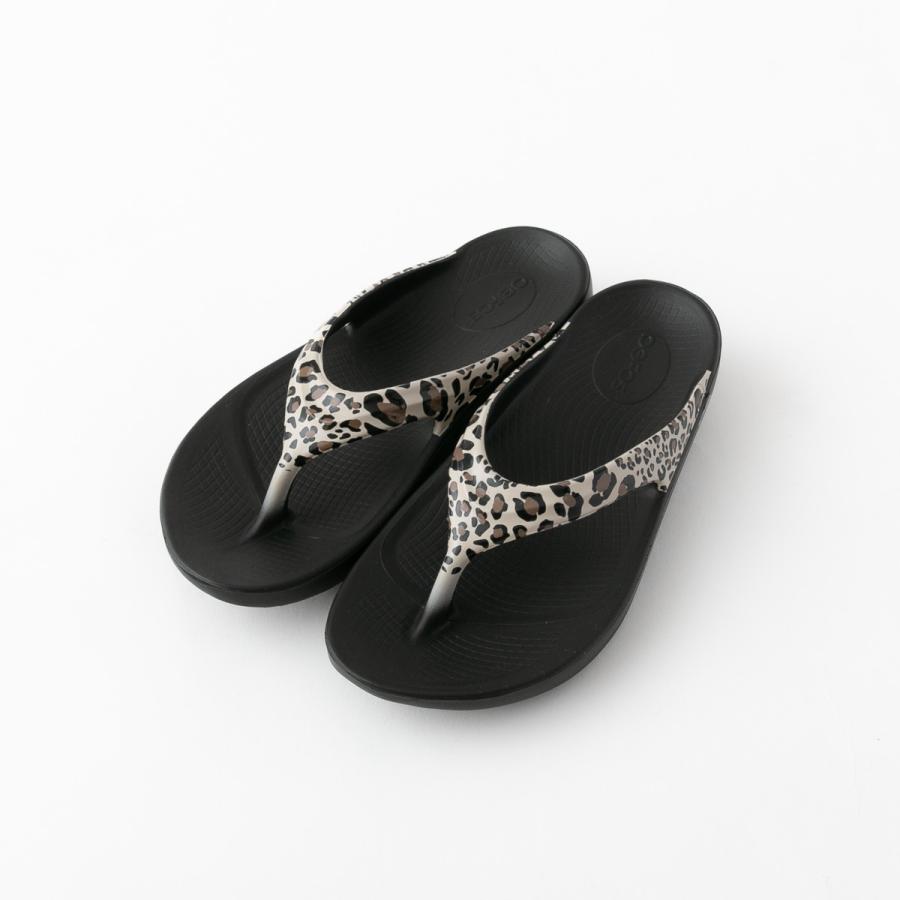 OOFOS（ウーフォス） ウーララ リカバリーサンダル LEOPARD レオパード