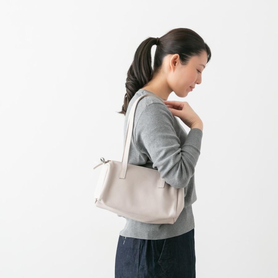 CLEDRAN（クレドラン） マリンデイ シュリンクレザー ボストンバッグ