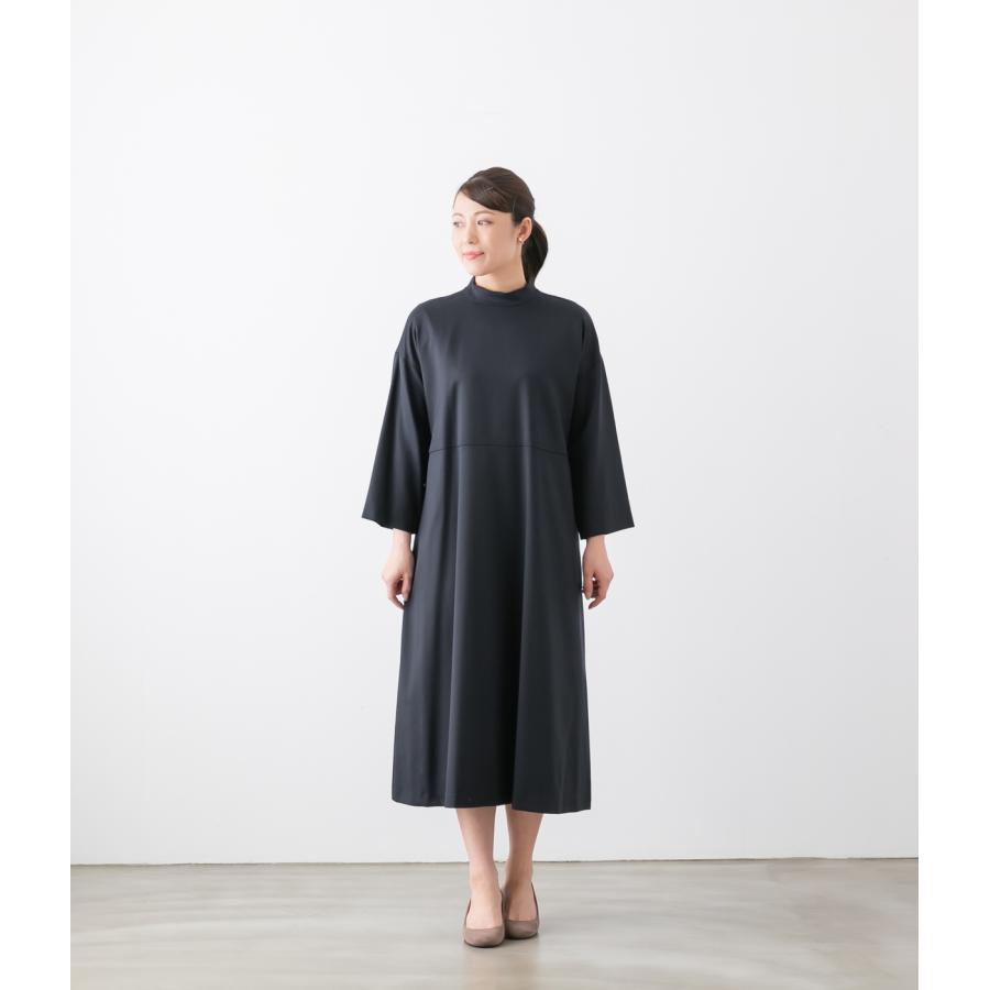 utilite（ユティリテ）ギャバストレッチ フラットカラーワンピース ユティリテ ギャバストレッチ ハイネック ワンピース utilite