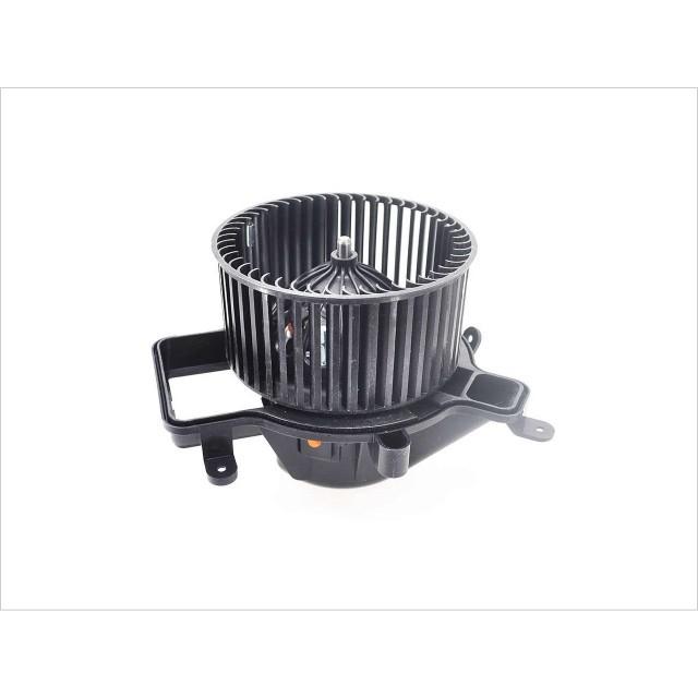 BEHR HELLA 新品 プジョー 3008 5008 シトロエン DS5 ブロアモーター