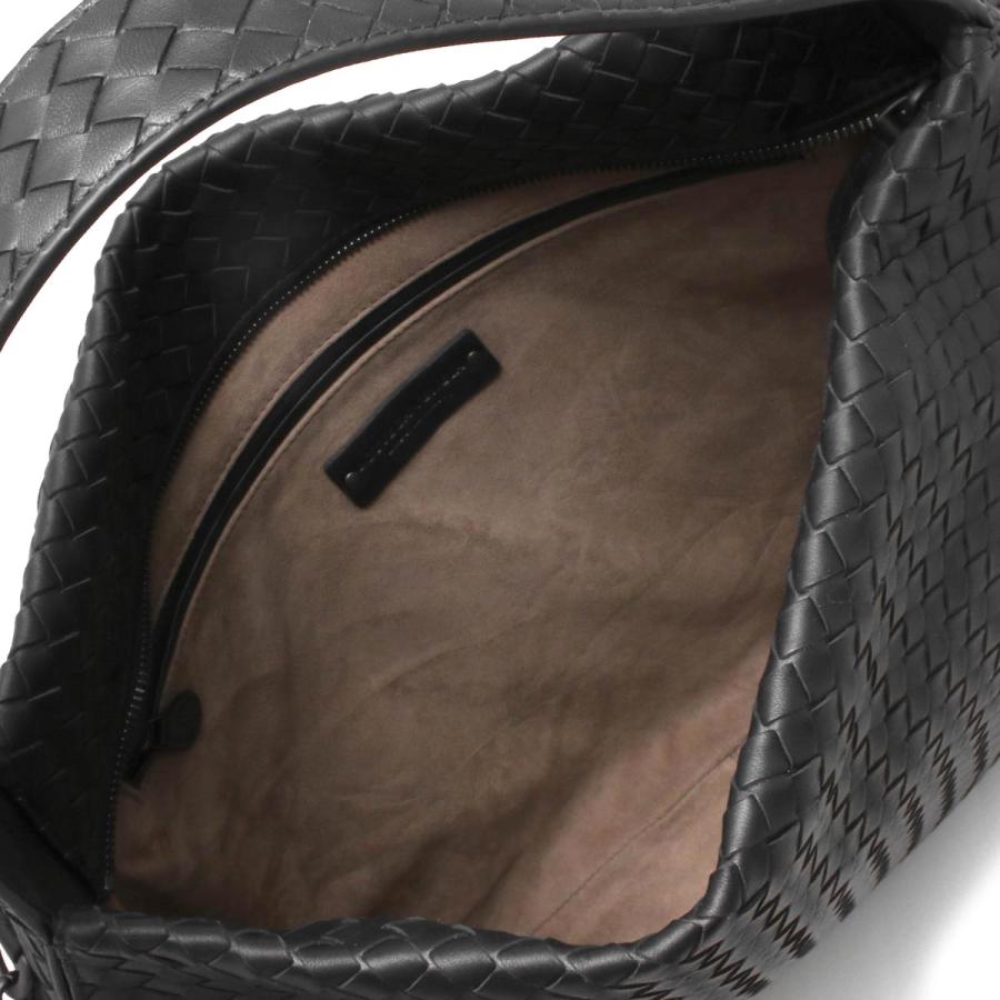 BOTTEGA VENETA ボッテガヴェネタ (ボッテガ・ヴェネタ