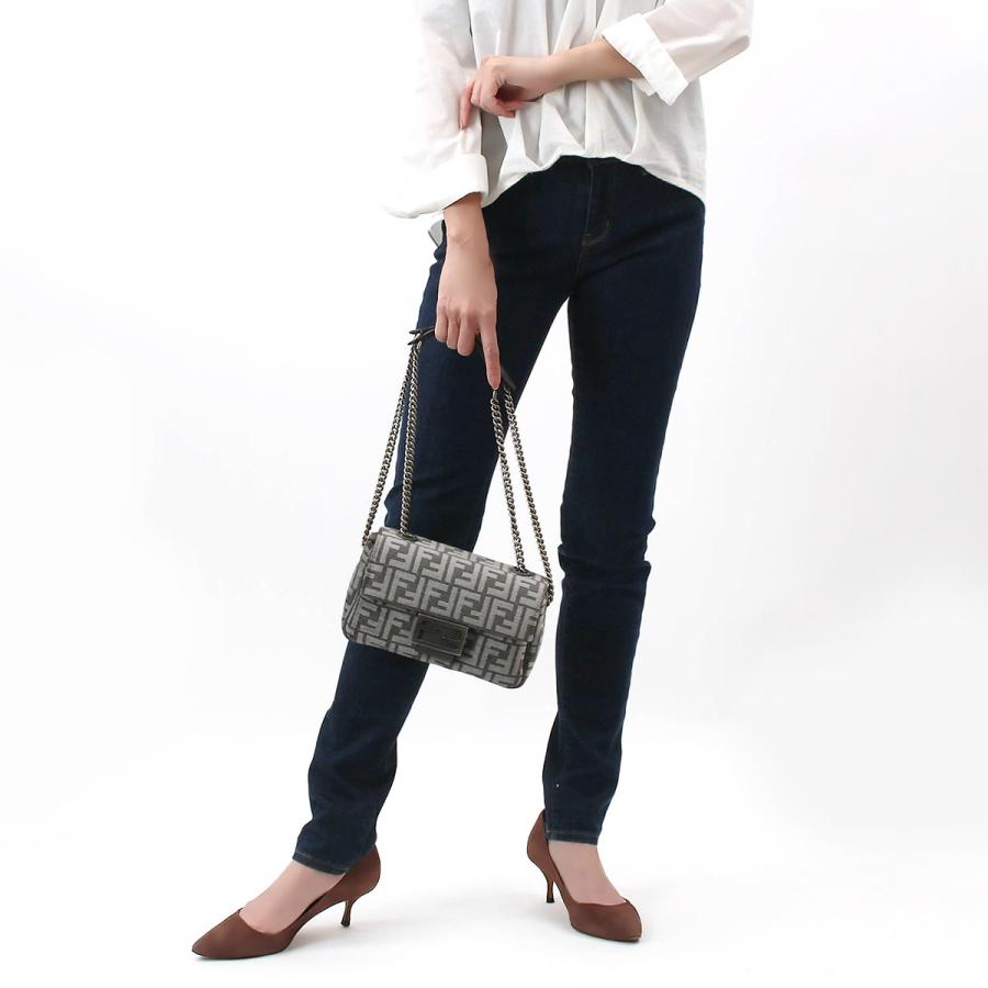 FENDI フェンディ ショルダーバッグ バッグ レディース 8BR793
