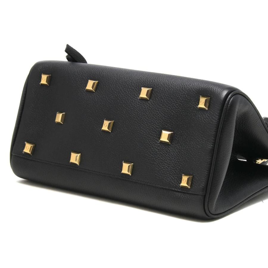 ◾︎現行◾︎ サルヴァトーレフェラガモ レザー ガンチーニ スタジオ バッグ 黒 Salvatore Ferragamo ブラックレザーショルダーバッグ