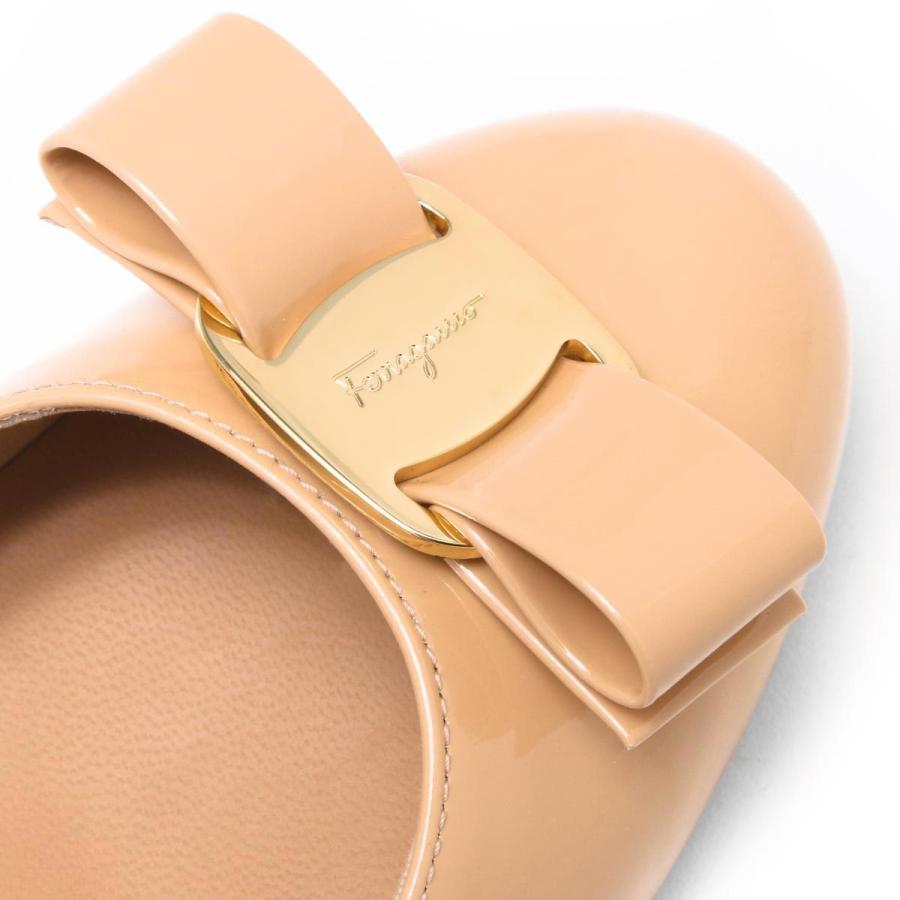 美品 SalvatoreFerragamo ヴァラリボン パンプス ピンク 8C Amazon | [サルヴァトーレ フェラガモ] 靴 レディース ヴァラ