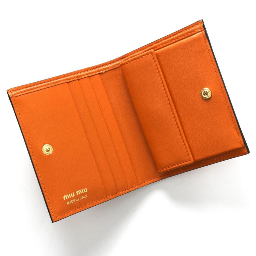 輝く高品質な ミュウミュウ 二つ折り財布 財布 レディース ライト カーフ パパイヤオレンジ 5mv4 2cei F0s73 年秋冬新作 Miu Miu Sale 送料無料 Www Skylanceronline Com