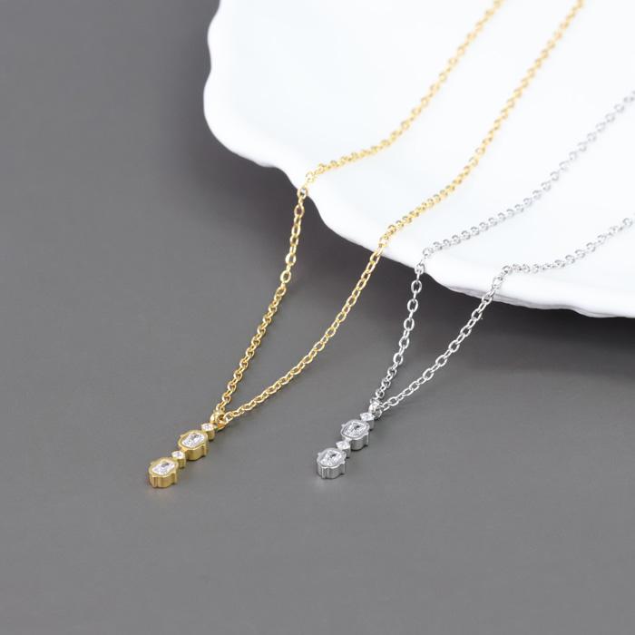 BLUE LEAF（ブルーリーフ） ステンレス ネックレス CZダイヤ 4粒