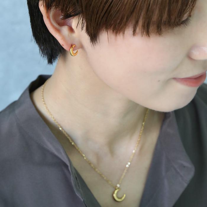 BLUE LEAF（ブルーリーフ） ピアス 月 三日月 ムーン サージカル