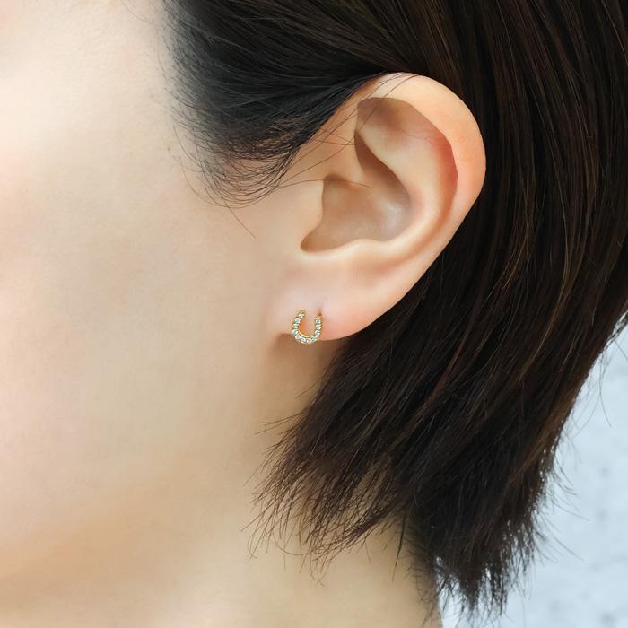 BLUE LEAF（ブルーリーフ） ピアス 馬蹄 ホースシュー CZダイヤ