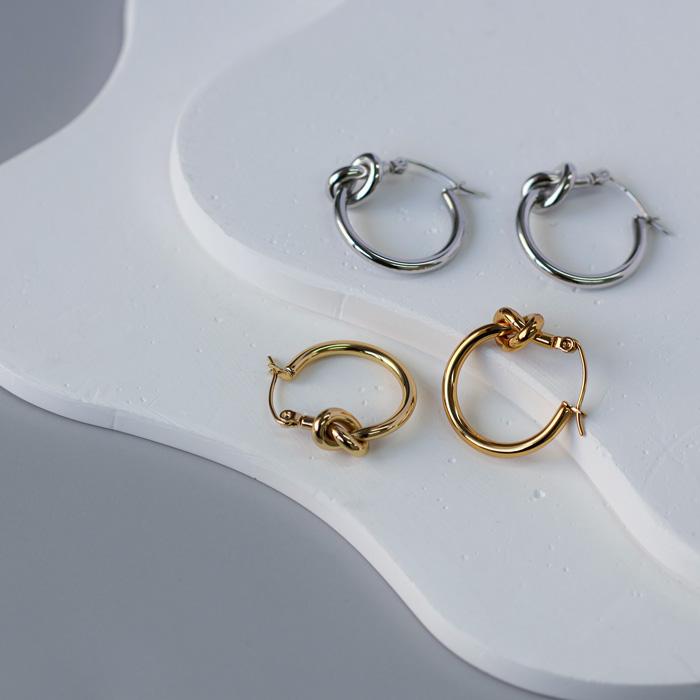 BLUE LEAF（ブルーリーフ） ピアス 結び目 スナップピアス ワンタッチ