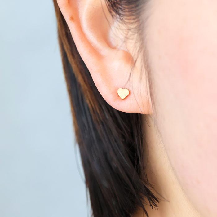 BLUE LEAF（ブルーリーフ） ピアス ハートピアス ポスト 両耳用 小ぶり