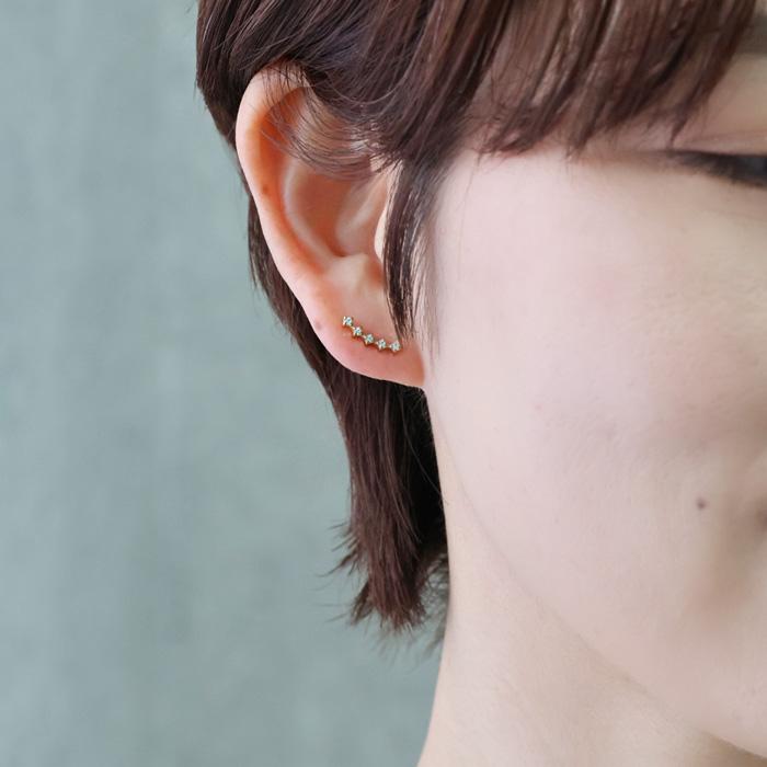 BLUE LEAF（ブルーリーフ） ピアス カーブ CZダイヤ 5個 アーチ 小ぶり