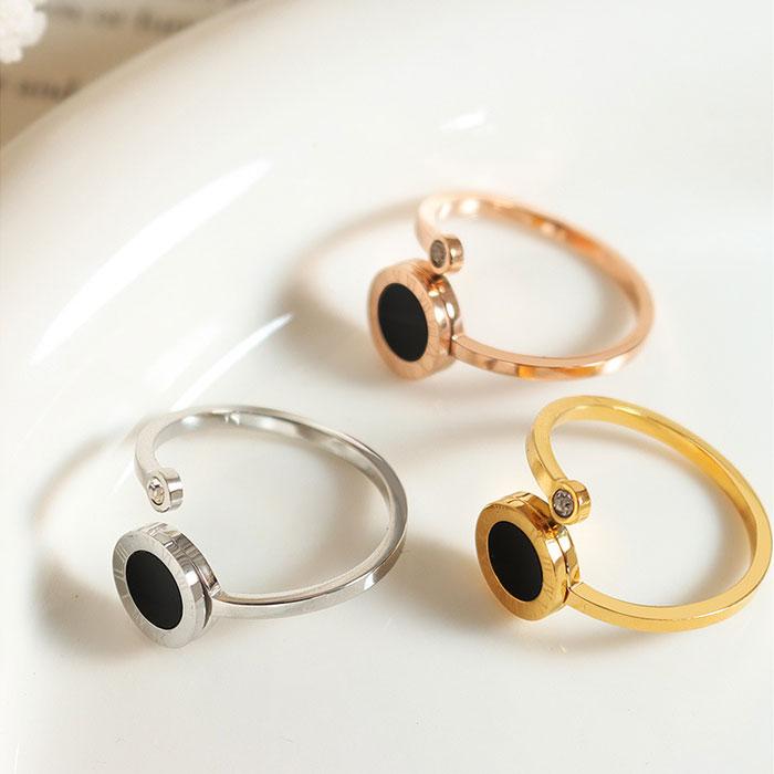 リング  ステンレスリング 個性的 アクセサリー金属アレルギー対応  おしゃれ　ローマ字 CZダイヤ | BLUE LEAF | 03