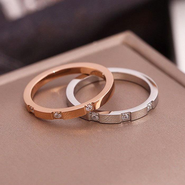 リング 指輪 2mm 3粒 キュービックジルコニア マリッジリング ステンレスリング ペアリング 大人可愛い シンプル 金属アレルギー ジュエリー | BLUE LEAF | 05