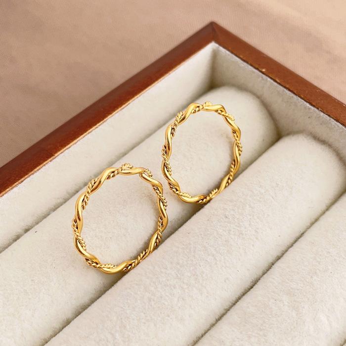 リング 指輪 ツイスト 2mm 極細 華奢リング ステンレスリング 安心素材 大人可愛い ジュエリー 金属アレルギー ピンキーリング ファランジリング | BLUE LEAF | 07