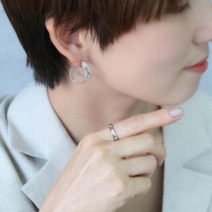 リング 指輪  ステンレス ダイヤカット キュービックジルコニア CZダイヤ 3個 サージカルステンレス 甲丸 9〜17号 ひし形カット キラキラ k18コーティング | BLUE LEAF | 12