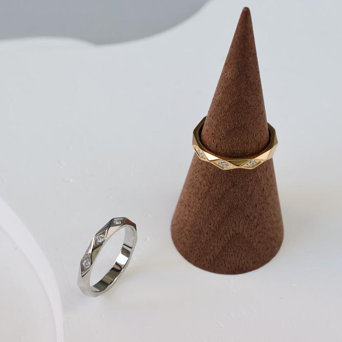 リング 指輪  ステンレス ダイヤカット キュービックジルコニア CZダイヤ 3個 サージカルステンレス 甲丸 9〜17号 ひし形カット キラキラ k18コーティング | BLUE LEAF | 15