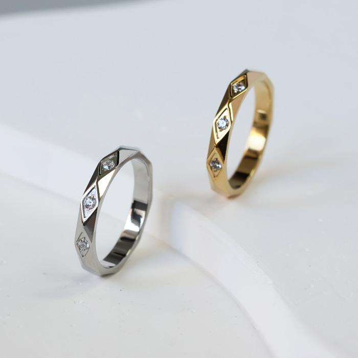 リング 指輪  ステンレス ダイヤカット キュービックジルコニア CZダイヤ 3個 サージカルステンレス 甲丸 9〜17号 ひし形カット キラキラ k18コーティング | BLUE LEAF | 09