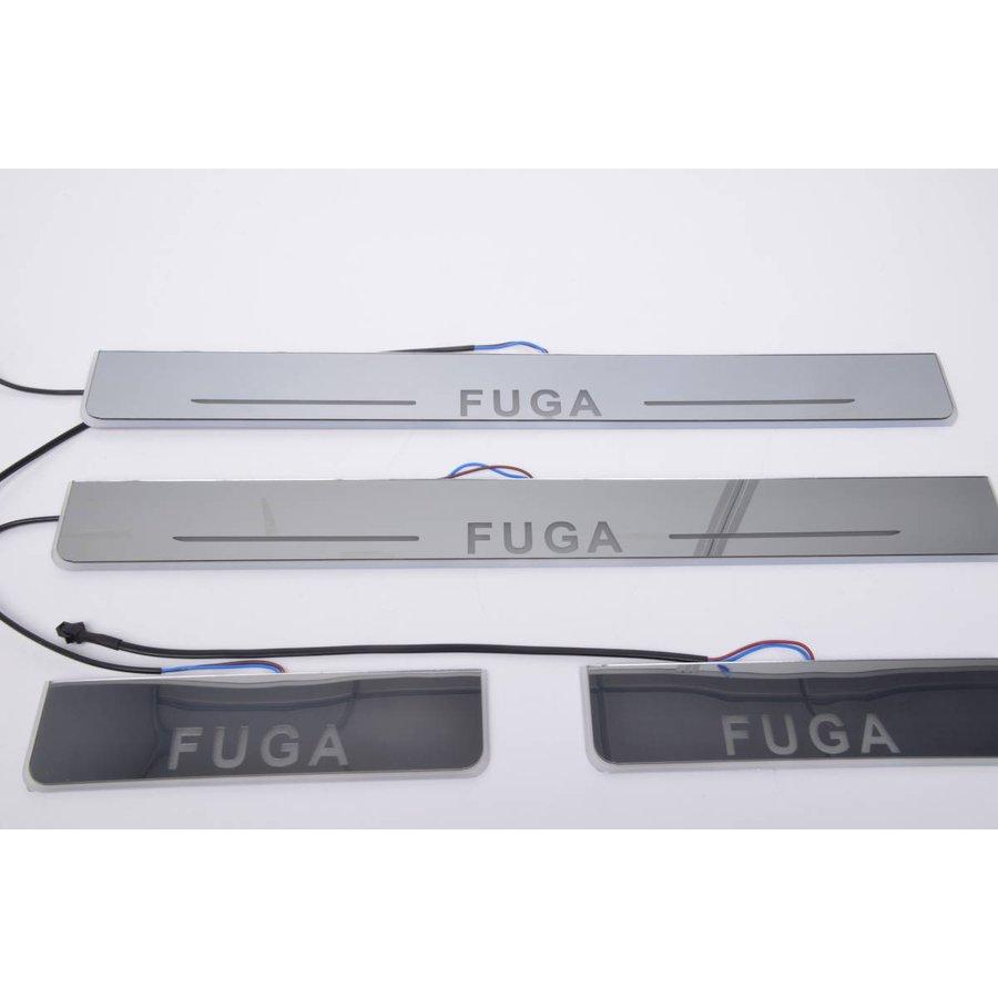 新品！NISSAN FUGA フーガY50/Y51流れるLEDスカッフプレート