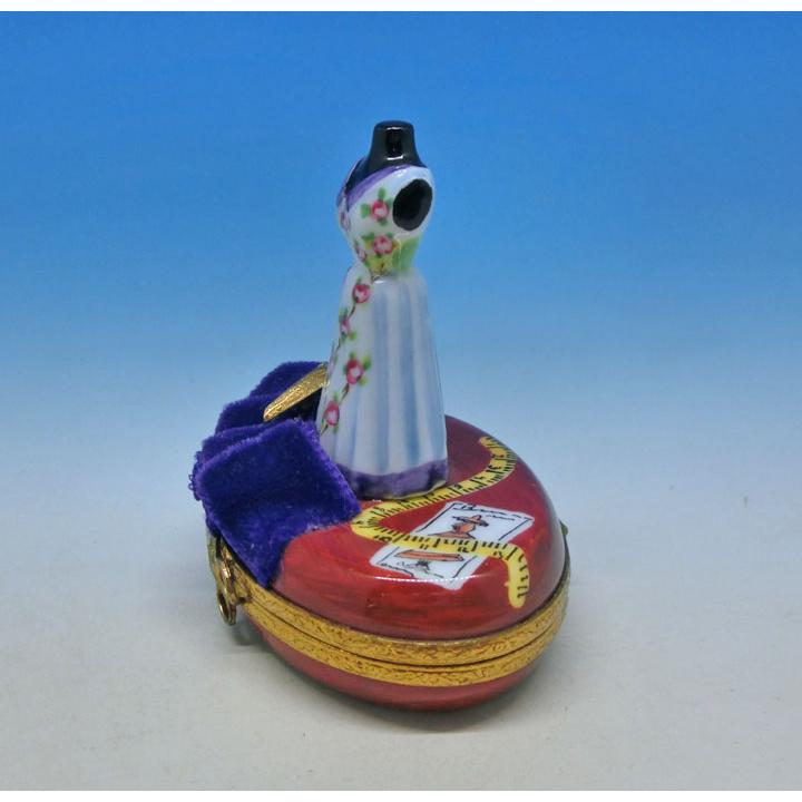 リモージュボックス　Carenton Porcelaine　薔薇のドレスとはさみ |  | 01