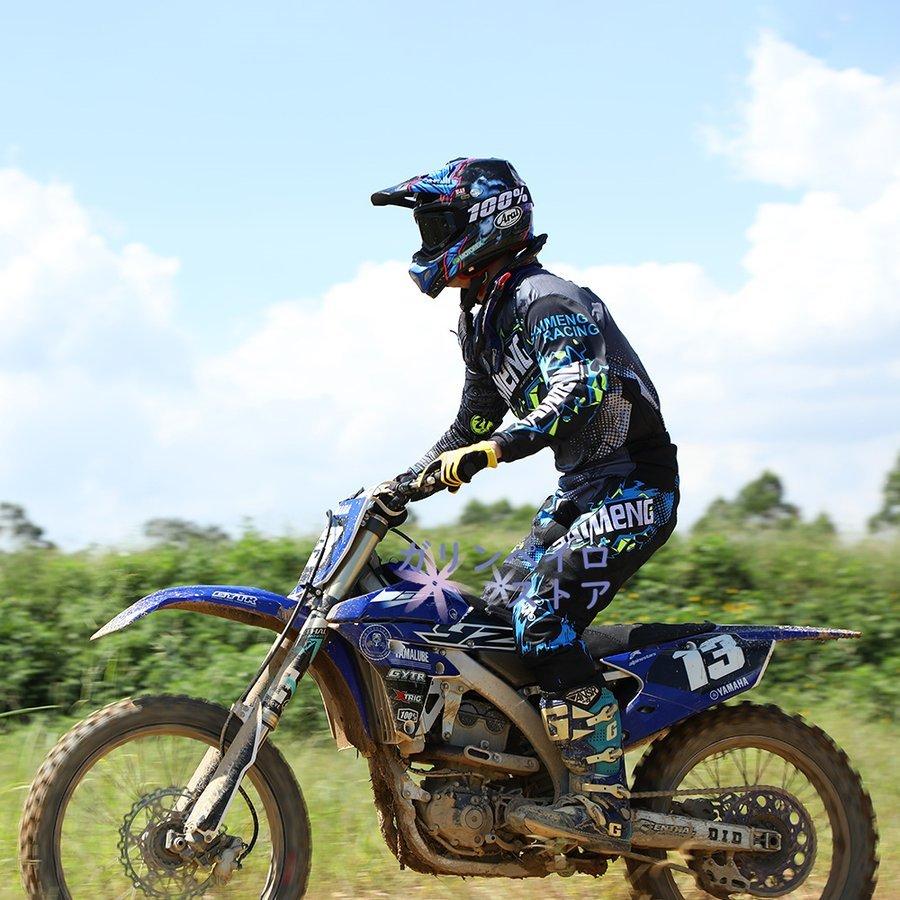 新作からSALEアイテム等お得な商品 満載 新品 上下セット 2023年