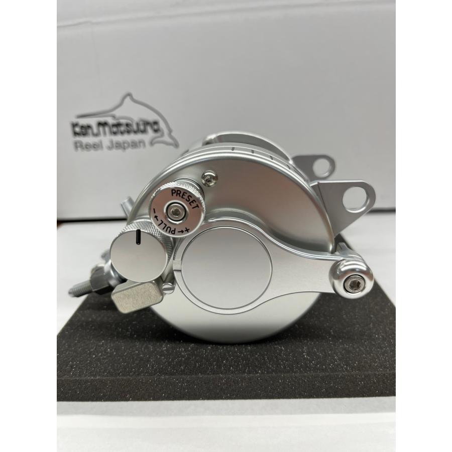 数量限定入荷】ケンマツ 30lbトローリングリール クリアーアルマイト