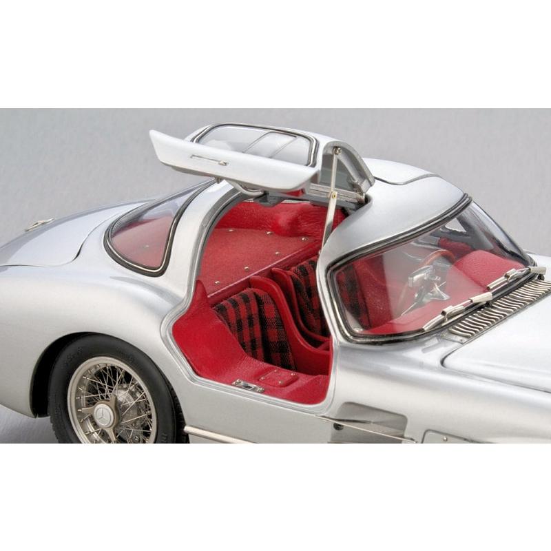 CMC 1/18 メルセデス ベンツ 300 SLR クーペ 1955 シルバー CMC 1/18 メルセデス ベンツ 300 SLR クーペ 1955 シルバー