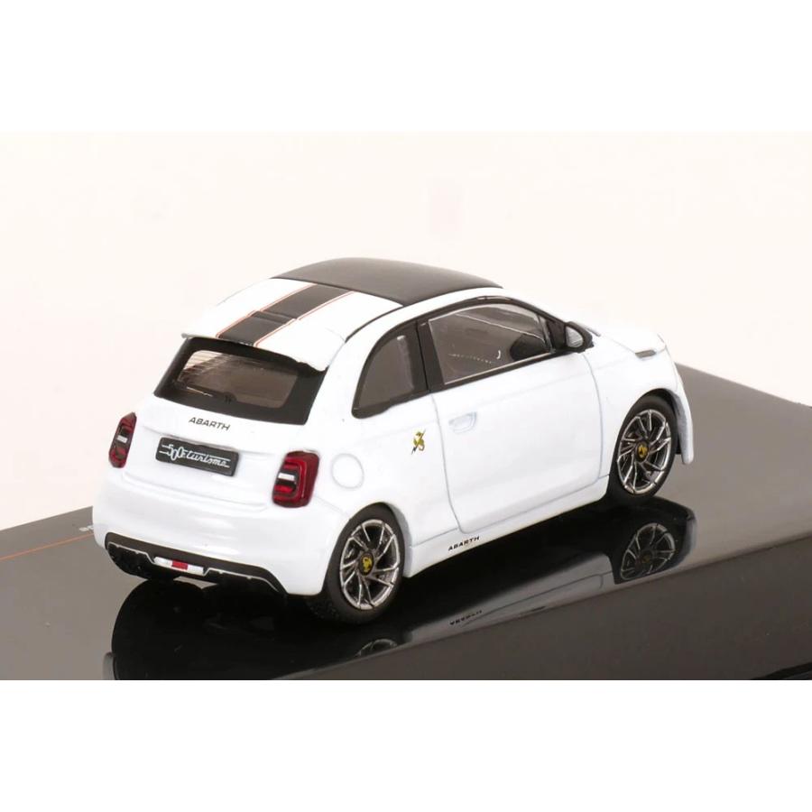 MCG /イクソ 1/18 アバルト 500e 2024 (ホワイト) ixo/イクソ FIAT アバルト 500e 2024 ホワイト