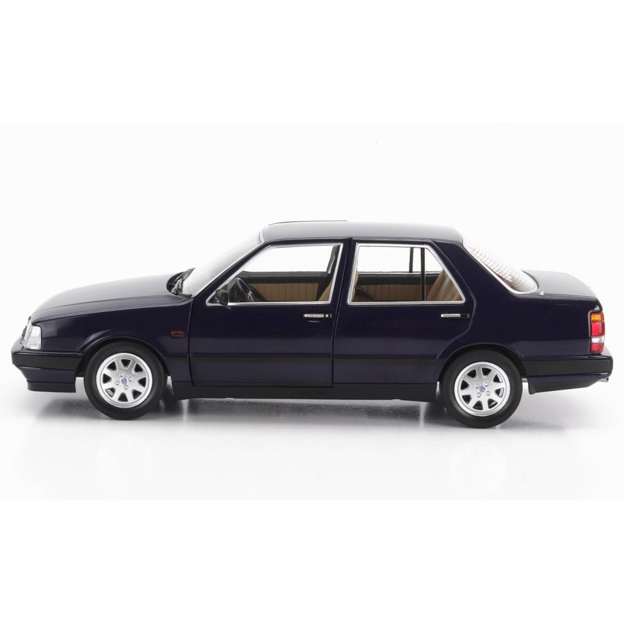 MITICA 1/18 ランチア テーマ 6V 1S 1984 ブルー LANCIA THEMA ダイ