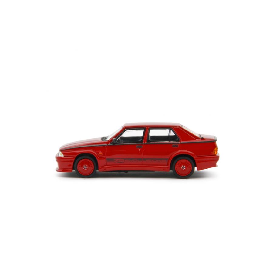LAUDORACING 1/64 アルファロメオ 75 1.8i ターボ エヴォルツィオーネ