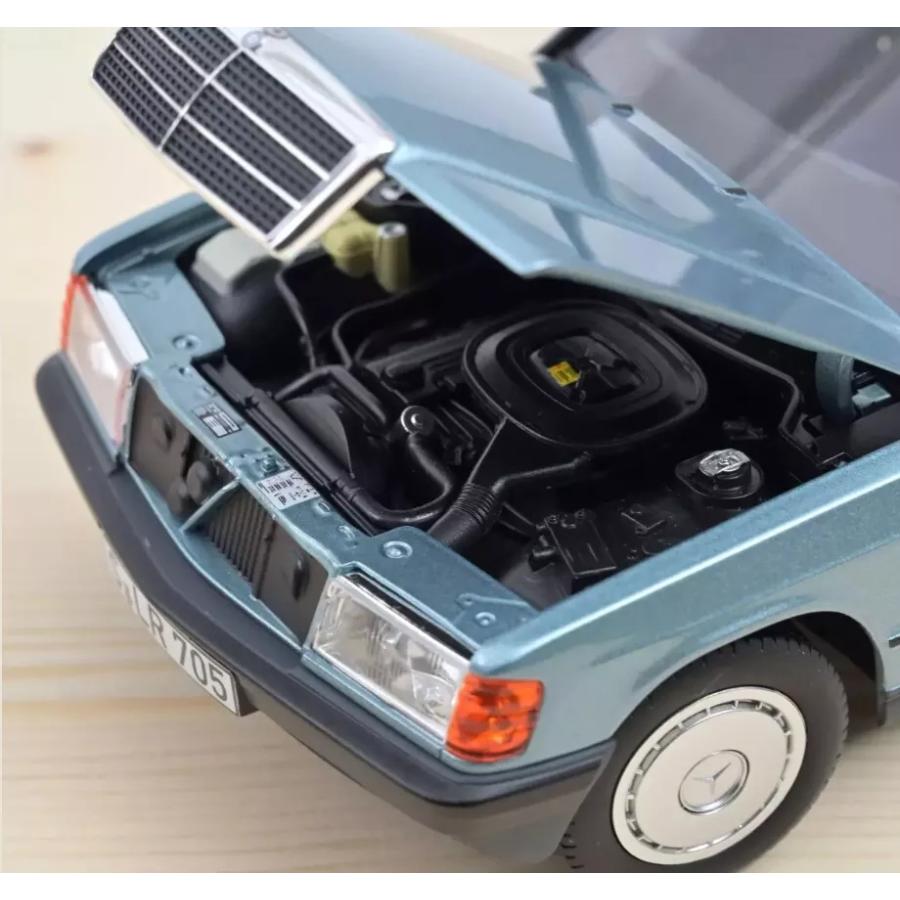 ノレブ 1/18 メルセデスベンツ 190E 1984 ライトブルー フル開閉 ノレブ 1/18 メルセデスベンツ 190E 1984 ライトブルー フル開閉