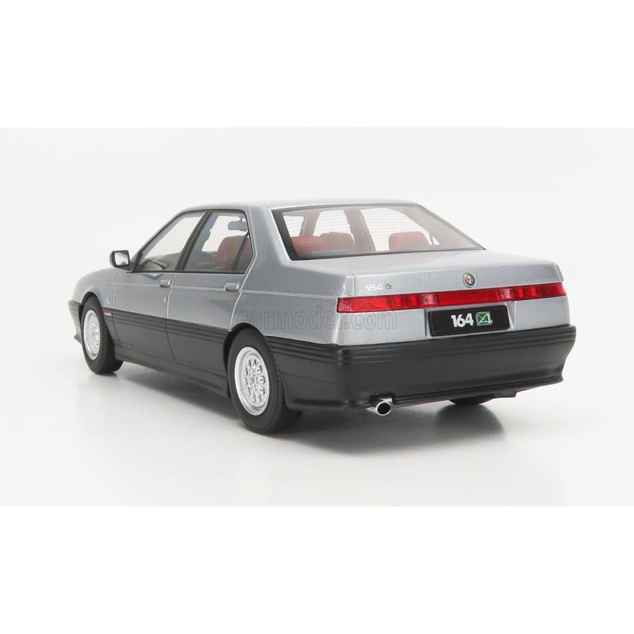 TRIPLE9 1/18 アルファロメオ 164 Q4 1994 シルバー/ブラック 赤内装 Alfa Romeo 164 ミニカー｜blugrey｜05