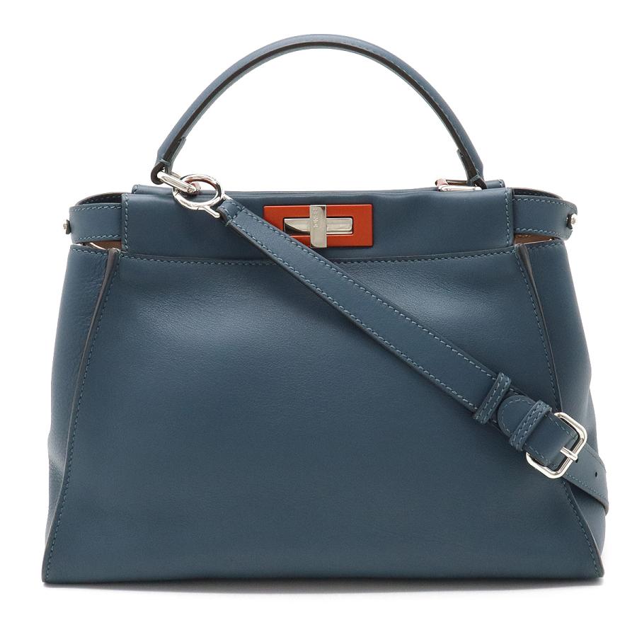FENDI　フェンディ　ピーカブー　モコモコブルー　バッグ FENDI/フェンディ GINZA SIX 25個 限定 MINI PEEKABOO/ミニ ピーカブー