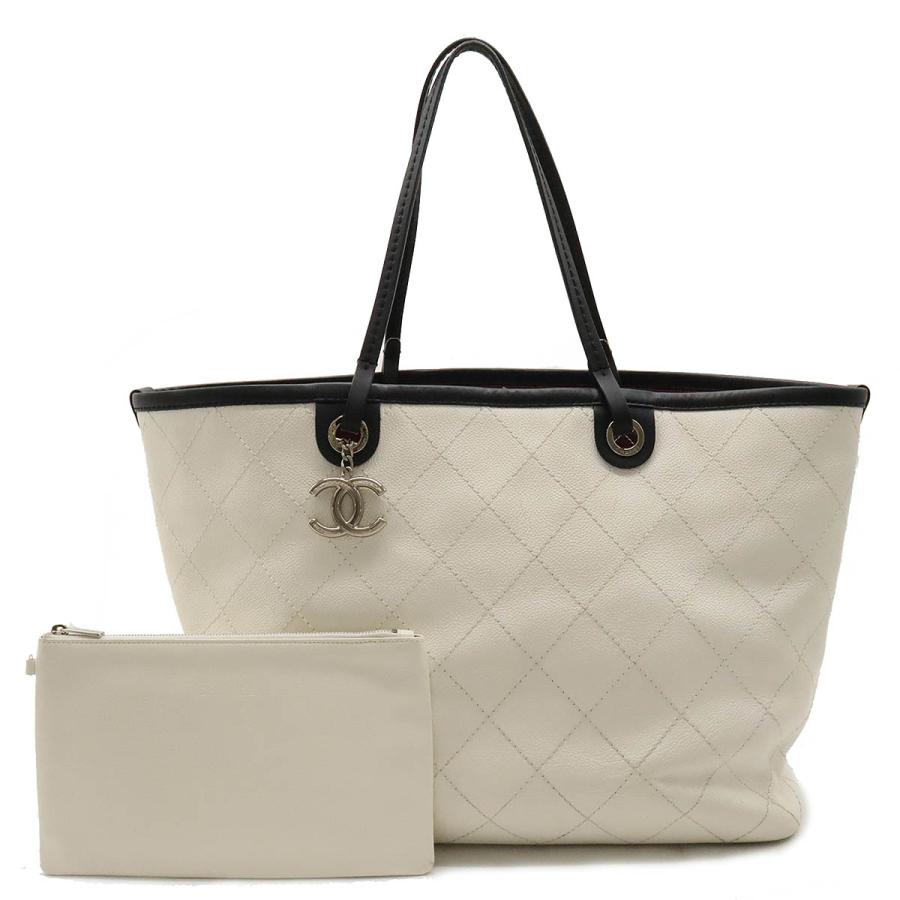 CHANEL シャネル オンザロード ワイルドステッチ ココマーク CHANEL シャネル オンザロード ワイルドステッチ ココマーク