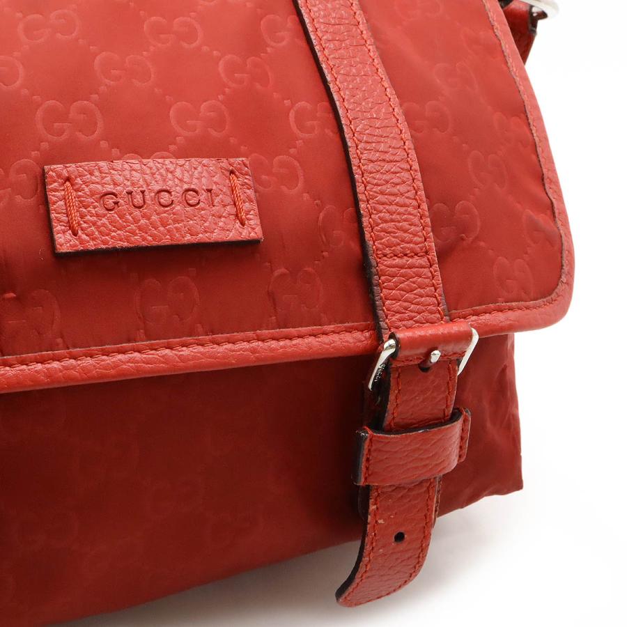 GUCCI グッチ GGナイロン ショルダーバッグ メッセンジャーバッグ 斜め  