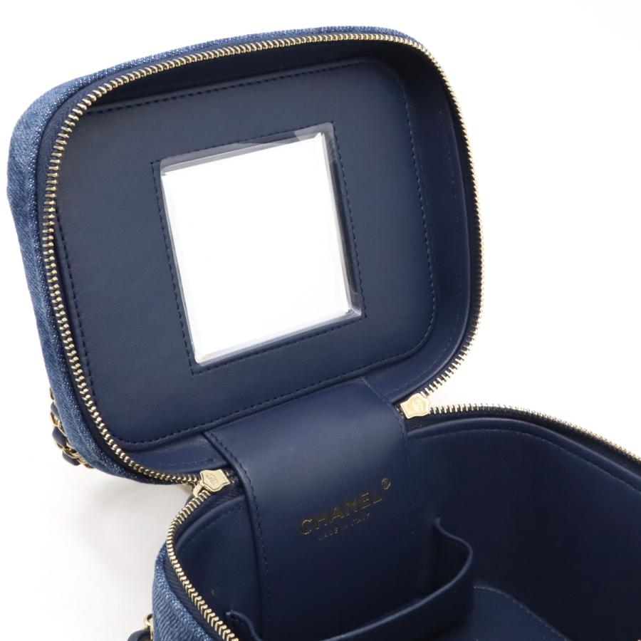 マトラッセ ヴァニティ ショルダーバッグ CHANEL（シャネル） マトラッセ チェーンヴァニティ ココマーク