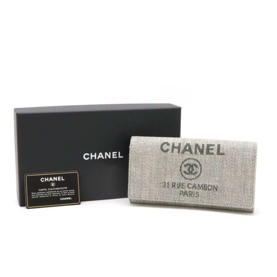 CHANEL ドーヴィル フラップウォレット 長財布 白系 【公式通販】