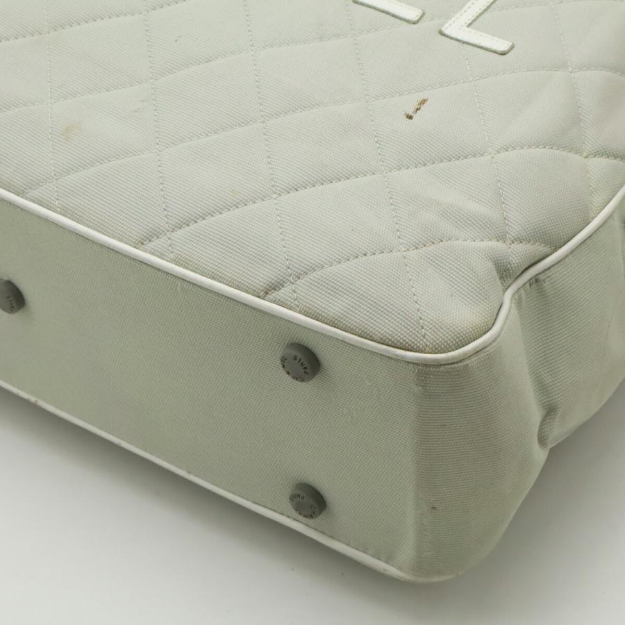 CHANEL（シャネル） スポーツライン マトラッセ ロゴ ハンドバッグ