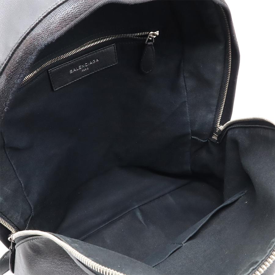 BALENCIAGA レザーリュックバックパック　パンチングロゴ　ブラック BALENCIAGA バレンシアガ ロゴ パンチング バックパック