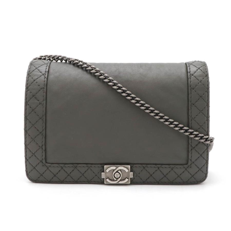 CHANEL シャネル ボーイシャネル ココマーク チェーンウォレット ショルダーバッグ ポシェット 斜め掛け キルティング レザー グレー CHANEL（シャネル） ボーイシャネル ココマーク チェーンウォレット