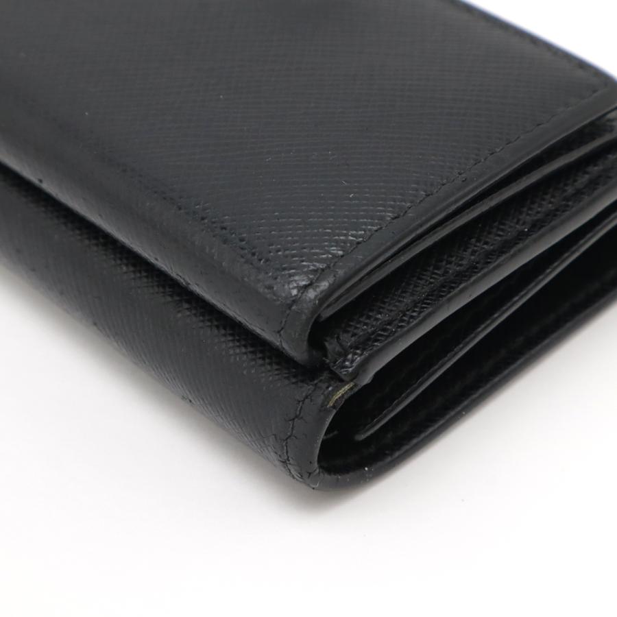 PRADA（プラダ） トライアングルロゴ コンパクトウォレット 3つ折財布