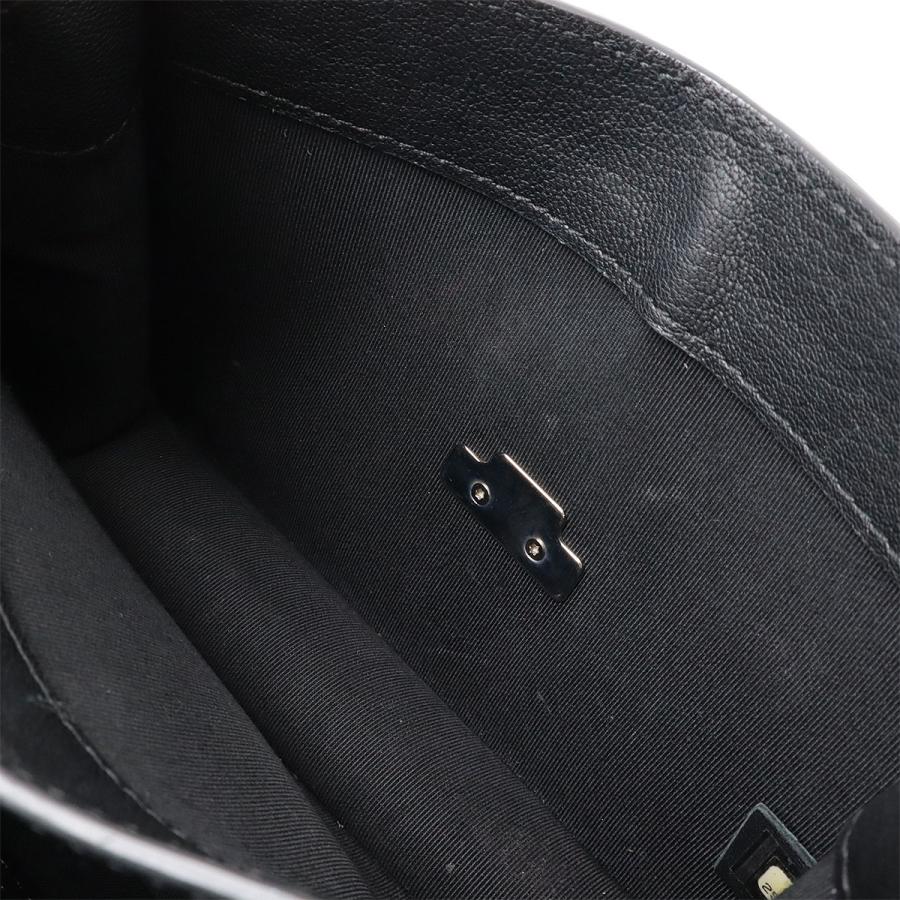 CHANEL（シャネル） ハーフココ ココマーク ダブルチェーンショルダー