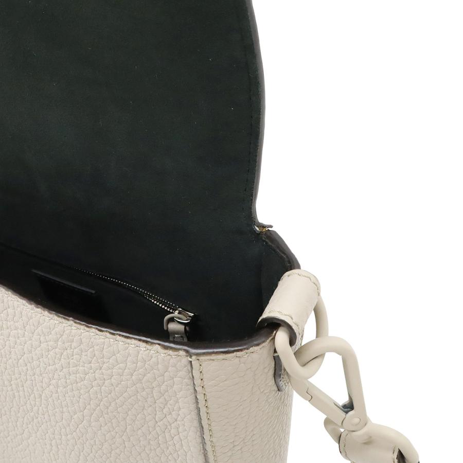 FENDI フェンディ バゲット メッセンジャーバッグ ショルダーバッグ