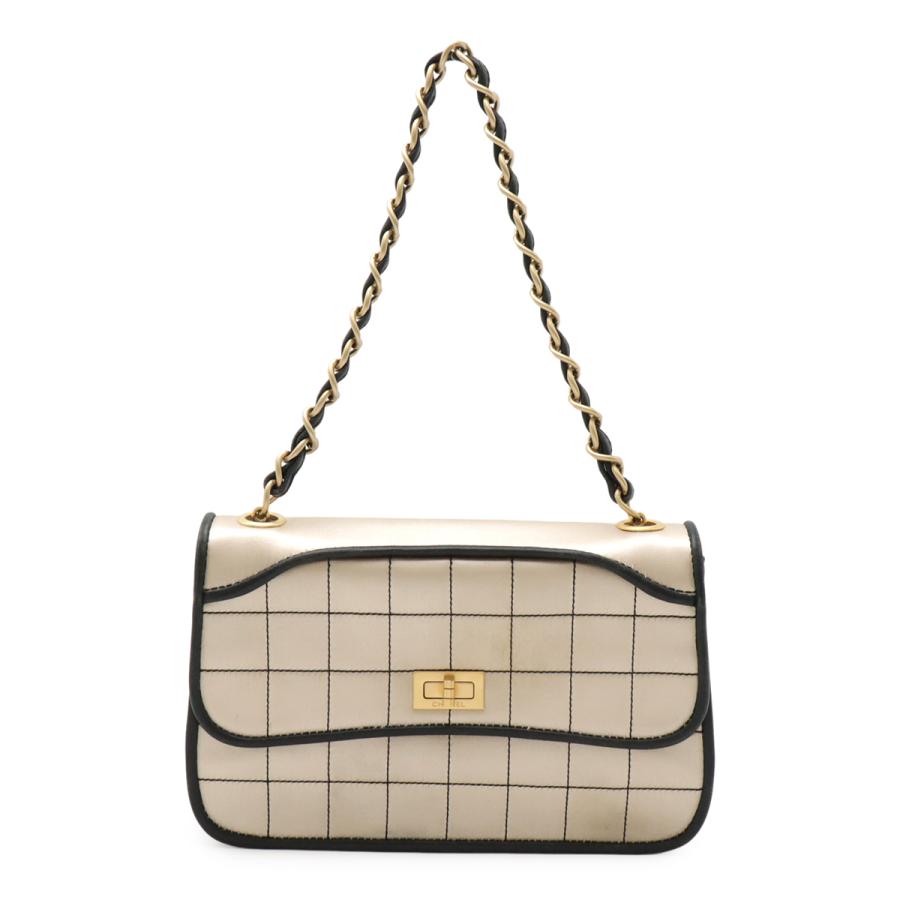 CHANEL（シャネル） 2.55 マトラッセ チェーンバッグ ショルダーバッグ 