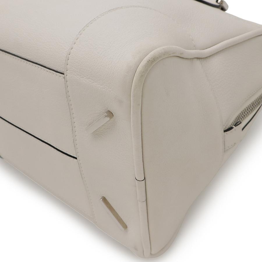 LOEWE ロエベ アナグラム アマソナ75 ハンドバッグ ミニバッグ 2WAY ショルダーバッグ レザー ホワイト 白 シルバー金具 301.30.L03 | LOEWE | 02