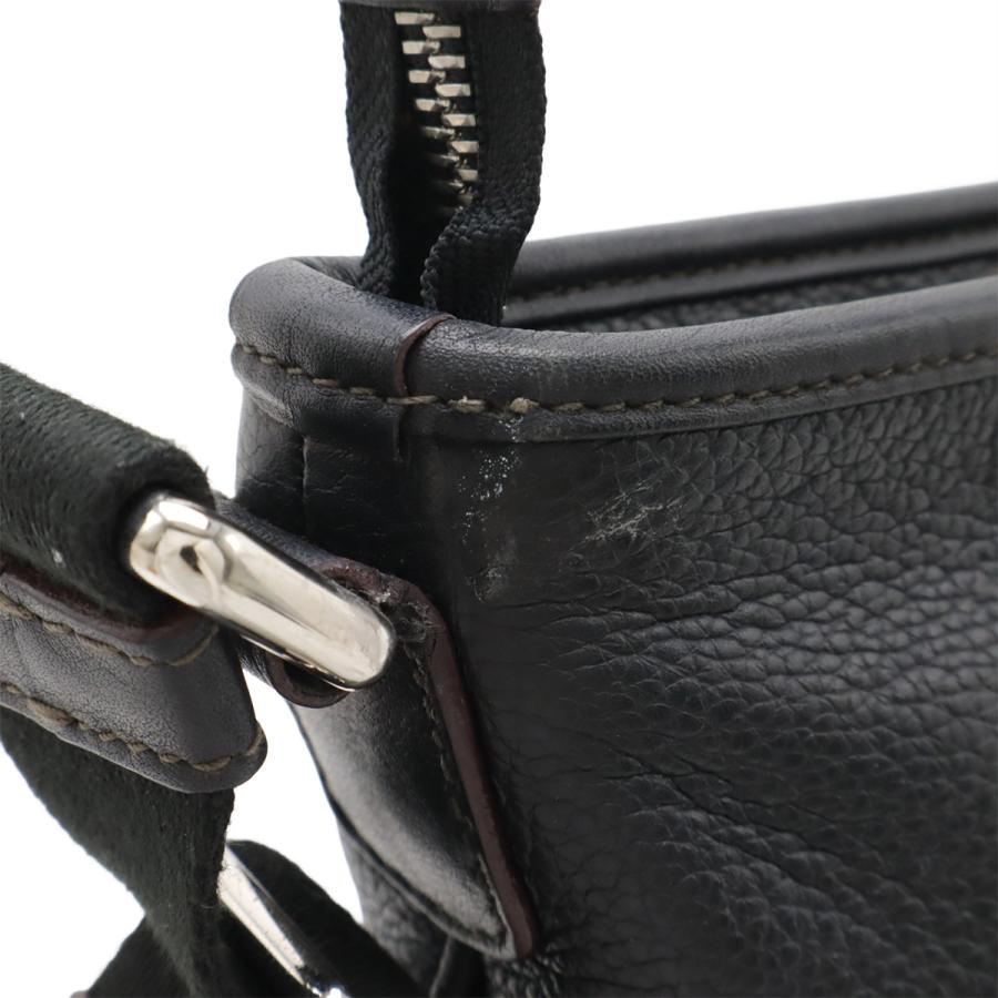 LOEWE（ロエベ） アナグラム ショルダーバッグ 斜め掛け マチなし