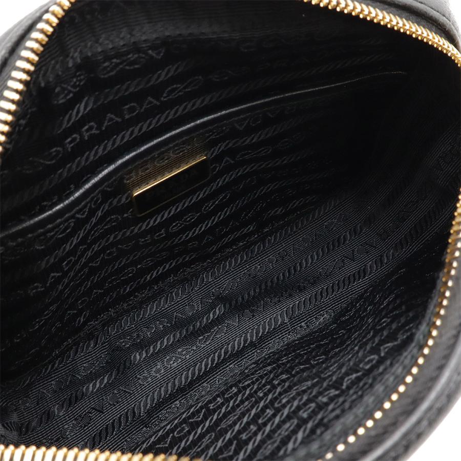 PRADA（プラダ） ナッパ ゴーフル ギャザー ショルダーバッグ
