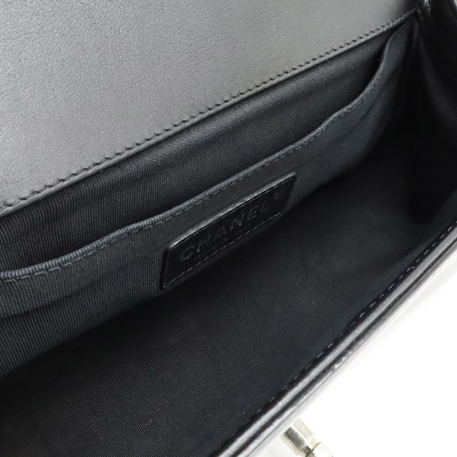 CHANEL シャネル ボーイシャネル マトラッセ ココマーク チェーンショルダーバッグ エナメル パテント ブラック 黒 シルバー金具 A67086 | CHANEL | 03