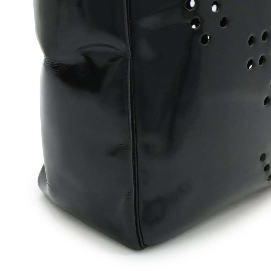 シャネル トリプルココマーク パテントレザー エナメル トートバッグ ブラック CHANEL（シャネル） トリプルココ パンチング ココマーク トートバッグ