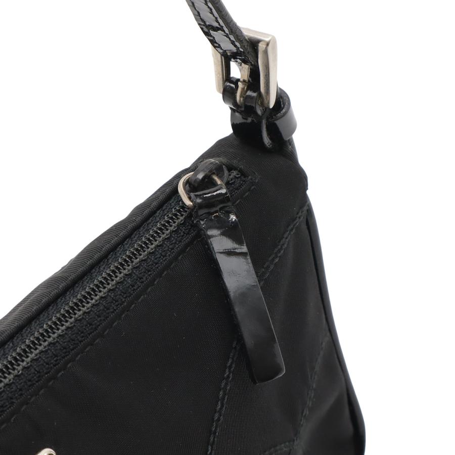 PRADA（プラダ） トライアングルロゴ アクセサリーポーチ ハンドバッグ