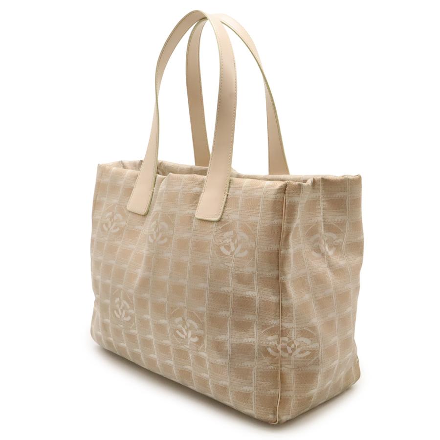 【美品】シャネル　ニュートラベルラインMM トートバッグ　正規品　人気商品 CHANEL（シャネル） ニュートラベルライン Newトラベルライン トートMM